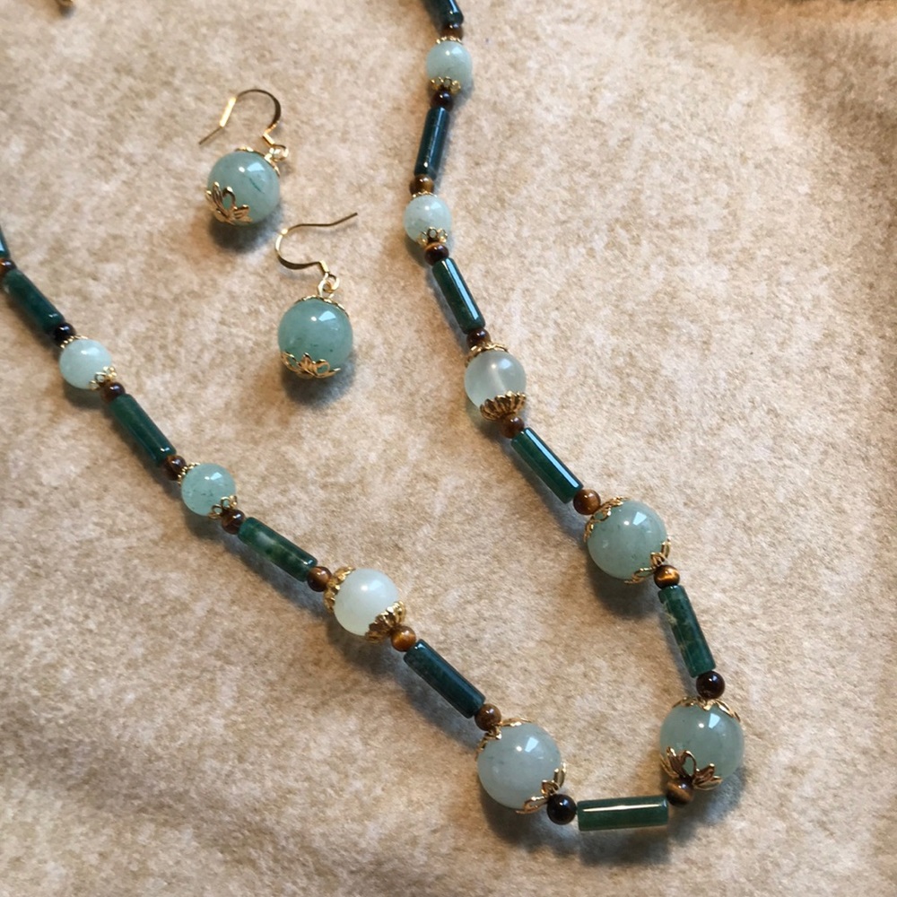 SET! Jade and tigers eye